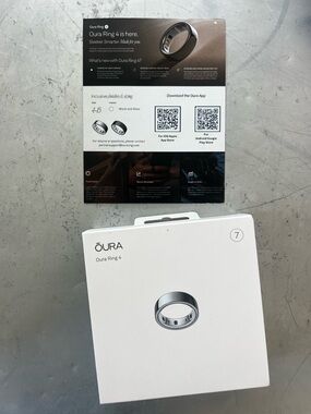 NIB Oura Ring 4 Smart Ring - Silver (Size 7)